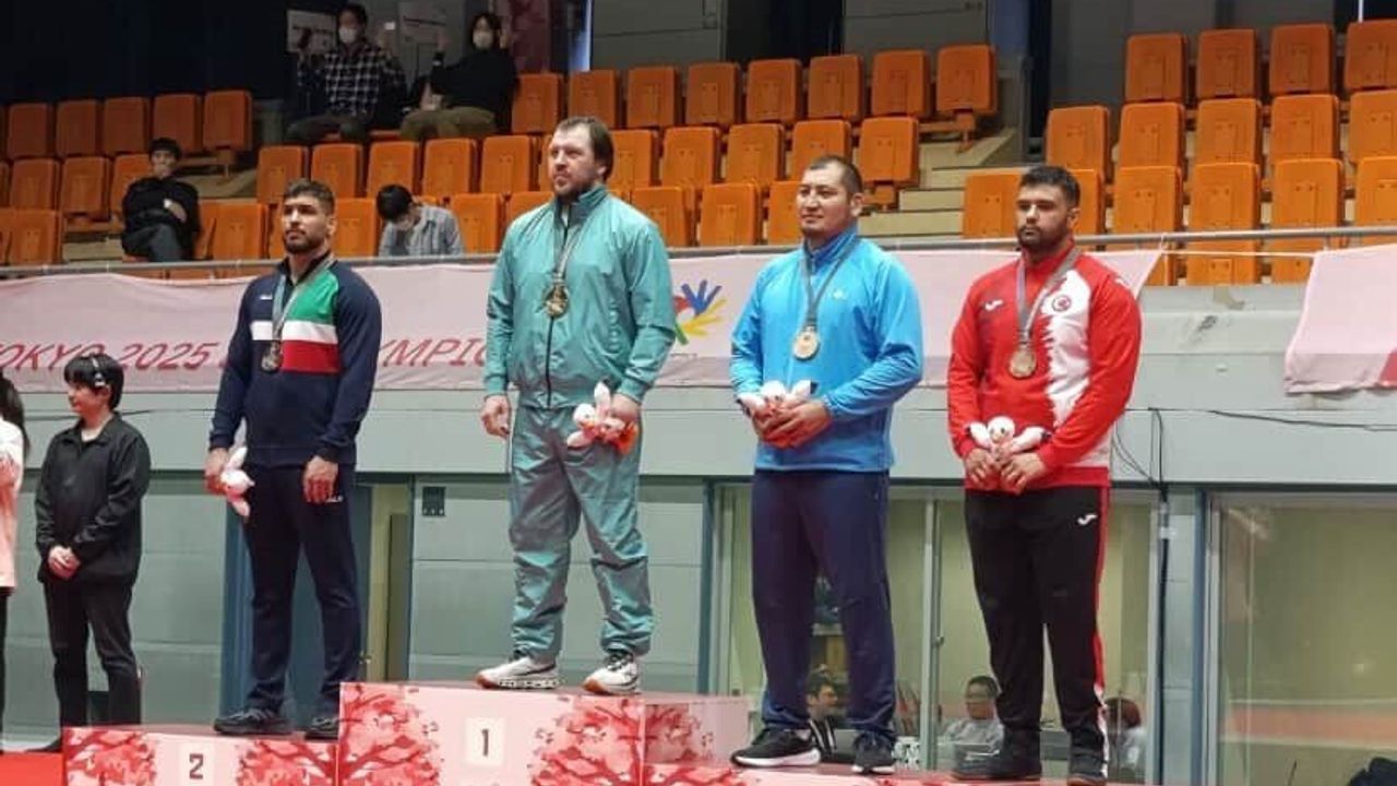 Düzce Üniversitesi'nden Seymen Berke Nergiz, Deaflympics 2025'te Bronz Madalya