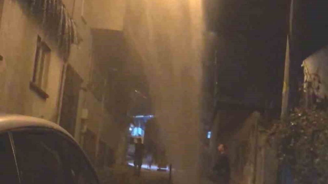 Edirne'de İçme Suyu Hattı Patladı: Basınçlı Su Metrelerce Fırladı