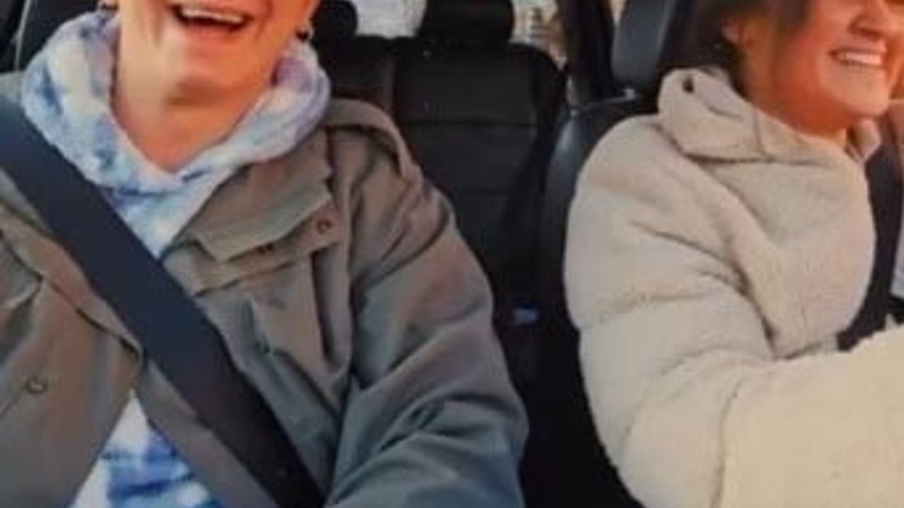 Edirne'de Kanseri Yenen Genç Mimar Trafikte Kutladı