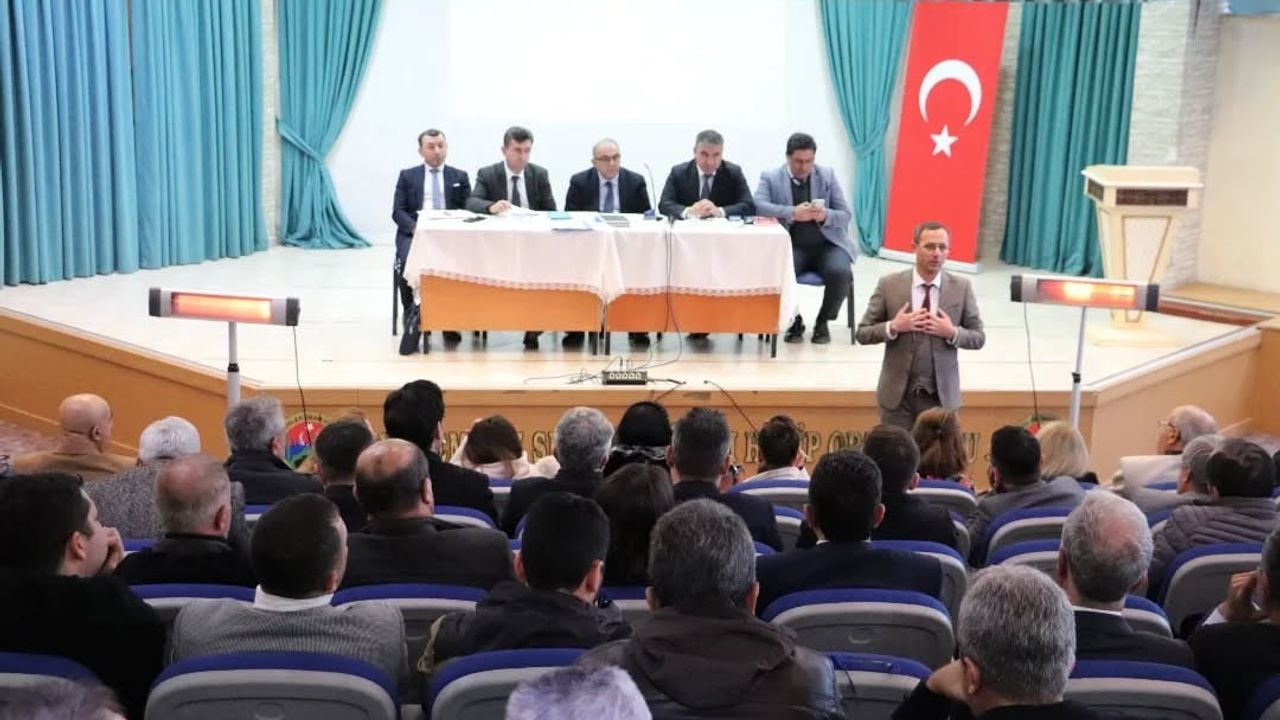 Edremit'te 2025-2026 1. Dönem Sonu Değerlendirme Toplantısı