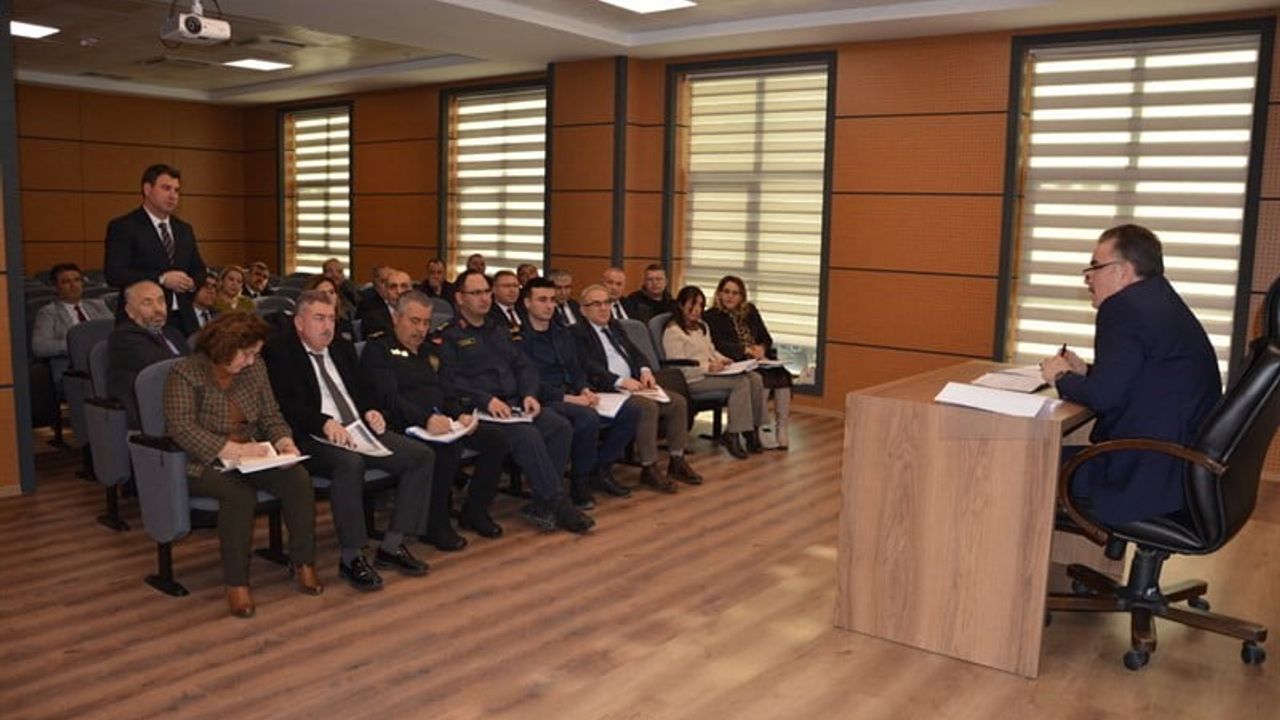 Edremit'te İlçe İdare Şube Başkanları Toplantısı: 2025 ve Yatırımlar