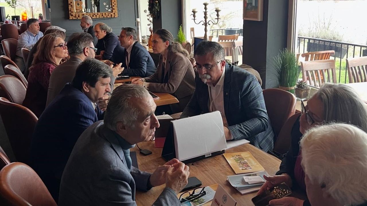 Edremit Ticaret Odası Düsseldorf’a İş ve Turizm Çıkarması