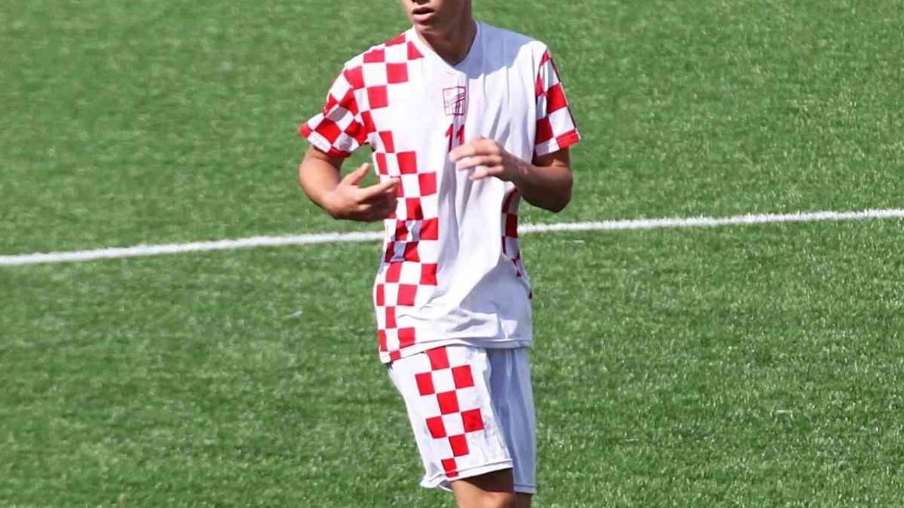 Egehan Kolçak Ayvalık'ta Gelişim Ligi'nde Parlıyor