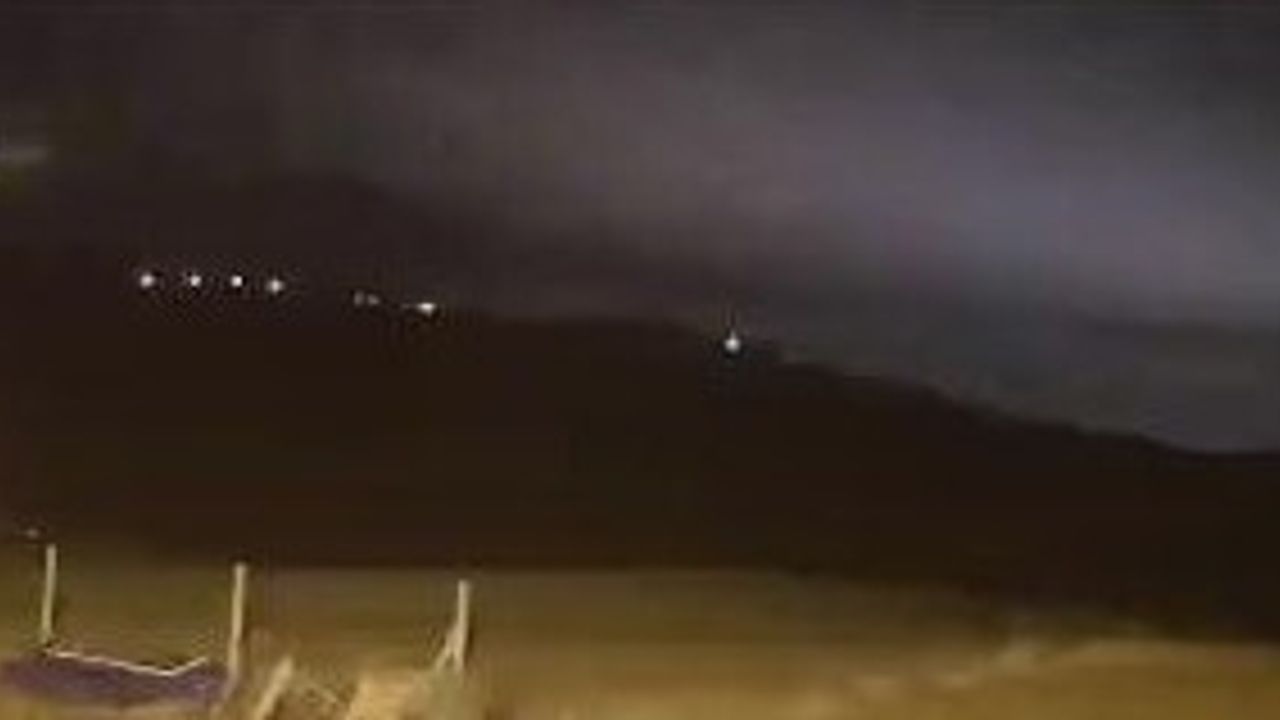 Elazığ'da Meteor Düşme Anı Kamerada — Geminid Meteor Yağmuru