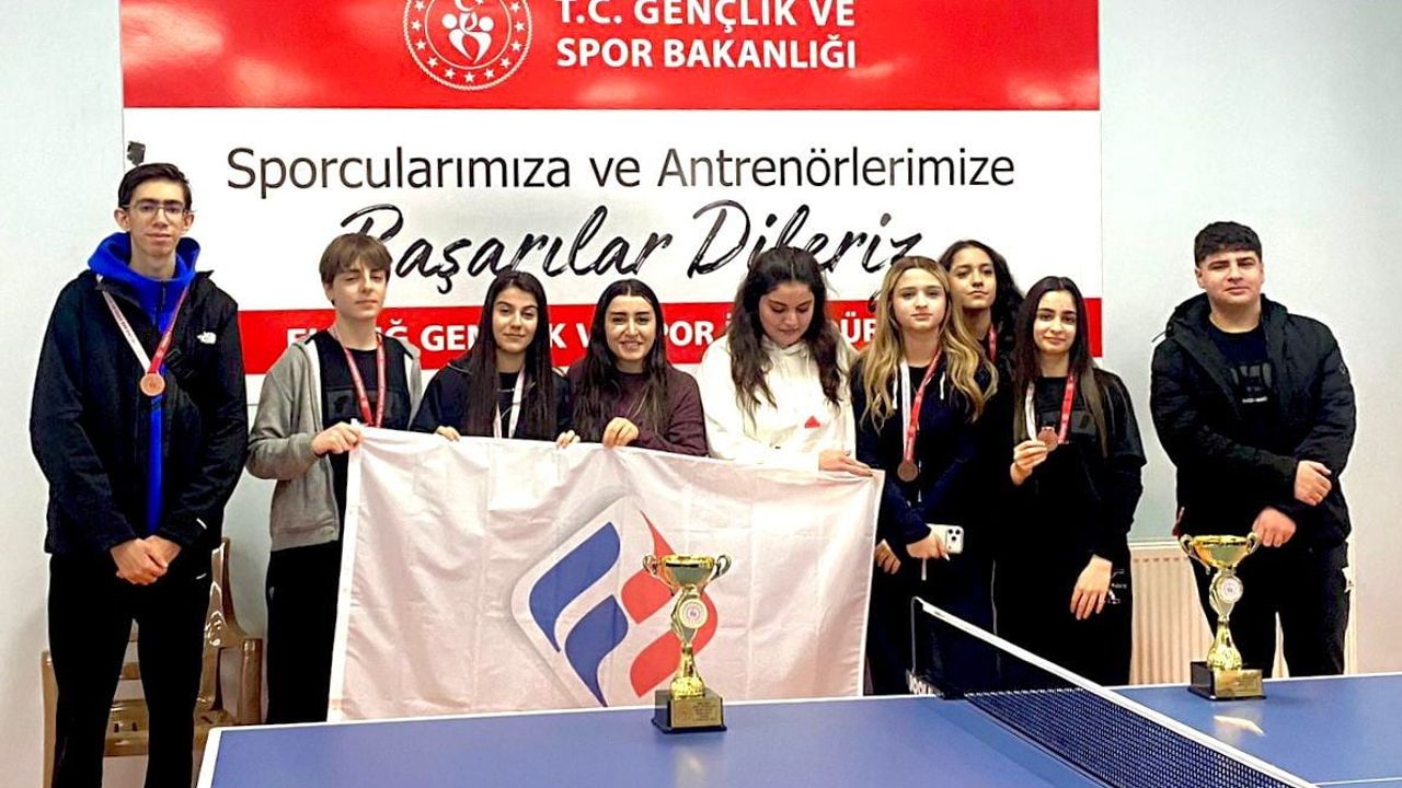 Elazığ’da Okul Sporları: Gençler Masa Tenisi İl Birinciliği Sona Erdi