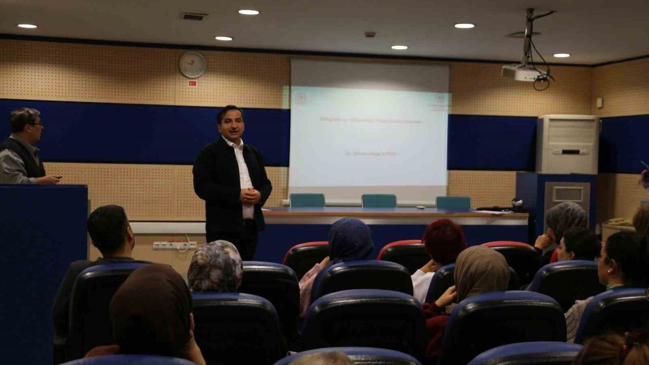 Elazığ'da Polio Eradikasyon Programı: AFP Sürveyans Eğitimi ve Hastane Toplantıları