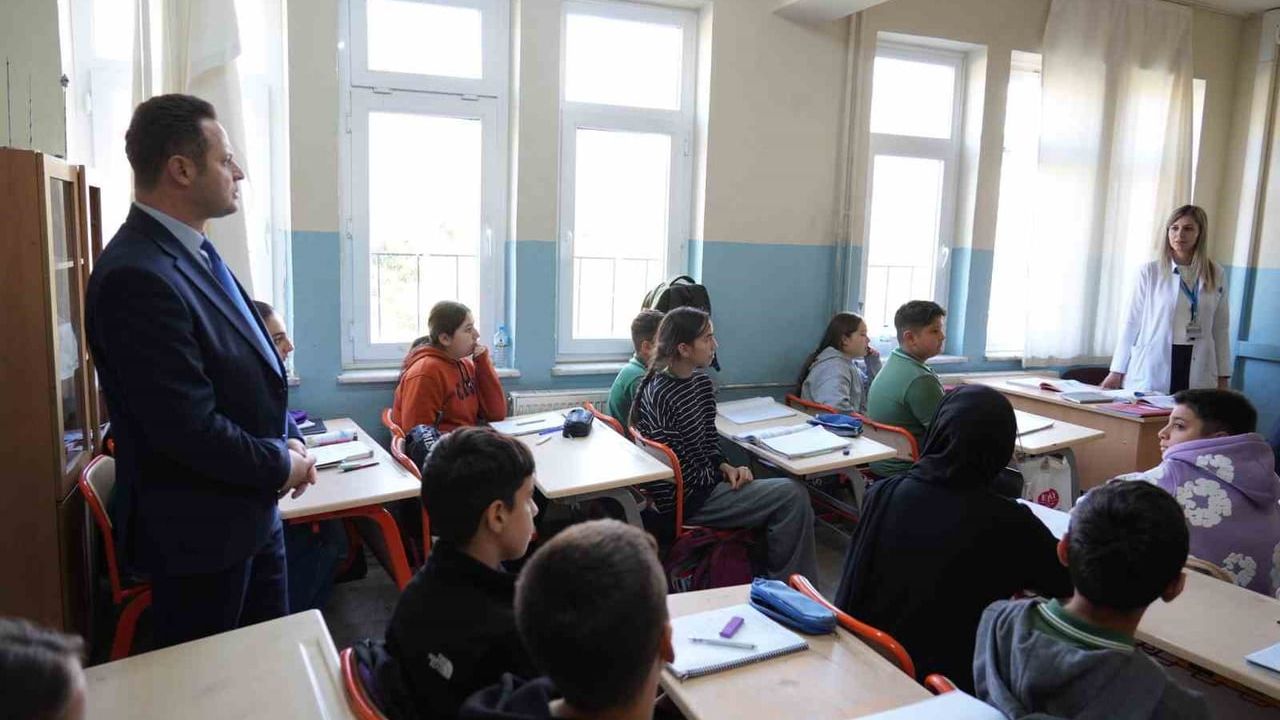 Emre Çay Köyceğiz'de Toparlar Okullarını Ziyaret Etti