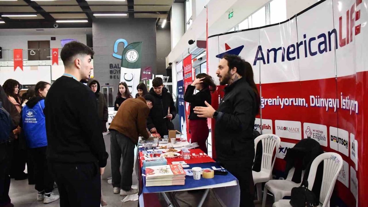 Endüstriyel Sektörler Fuarı Balıkesir'de Gençlerle Buluştu