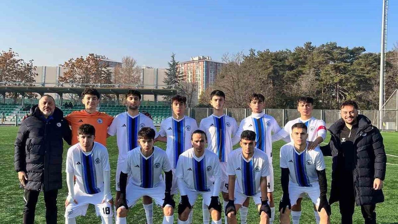 Erciyes 38 FK U18 Namağlup: 14'te 14 ve 127 Gol