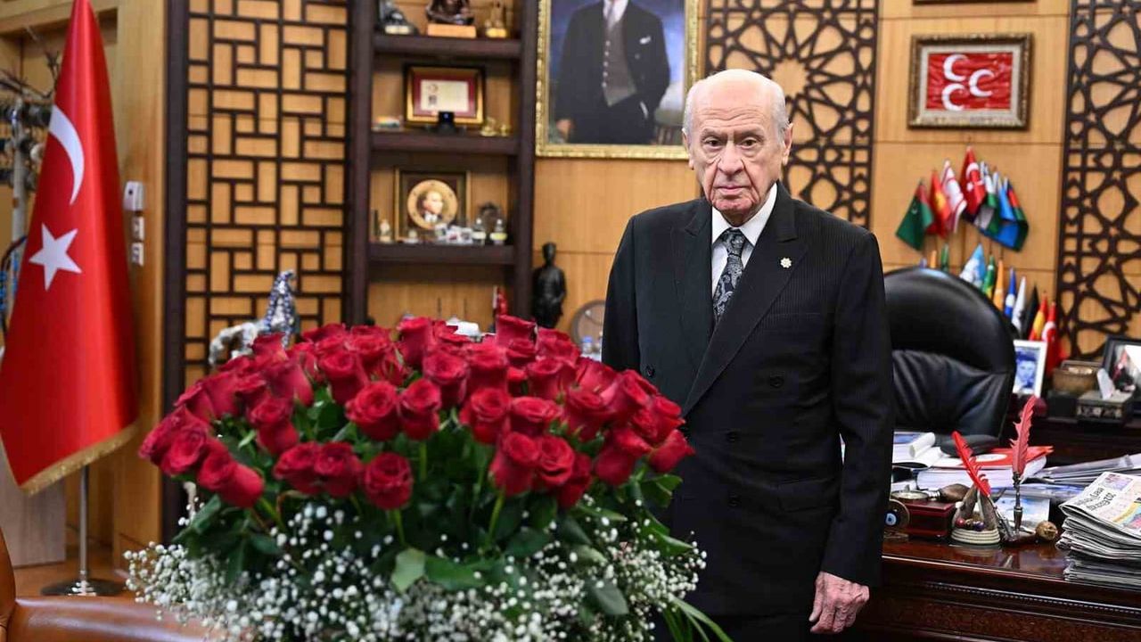 Erdoğan'dan Bahçeli'ye Yeni Yıl ve Doğum Günü Kutlaması