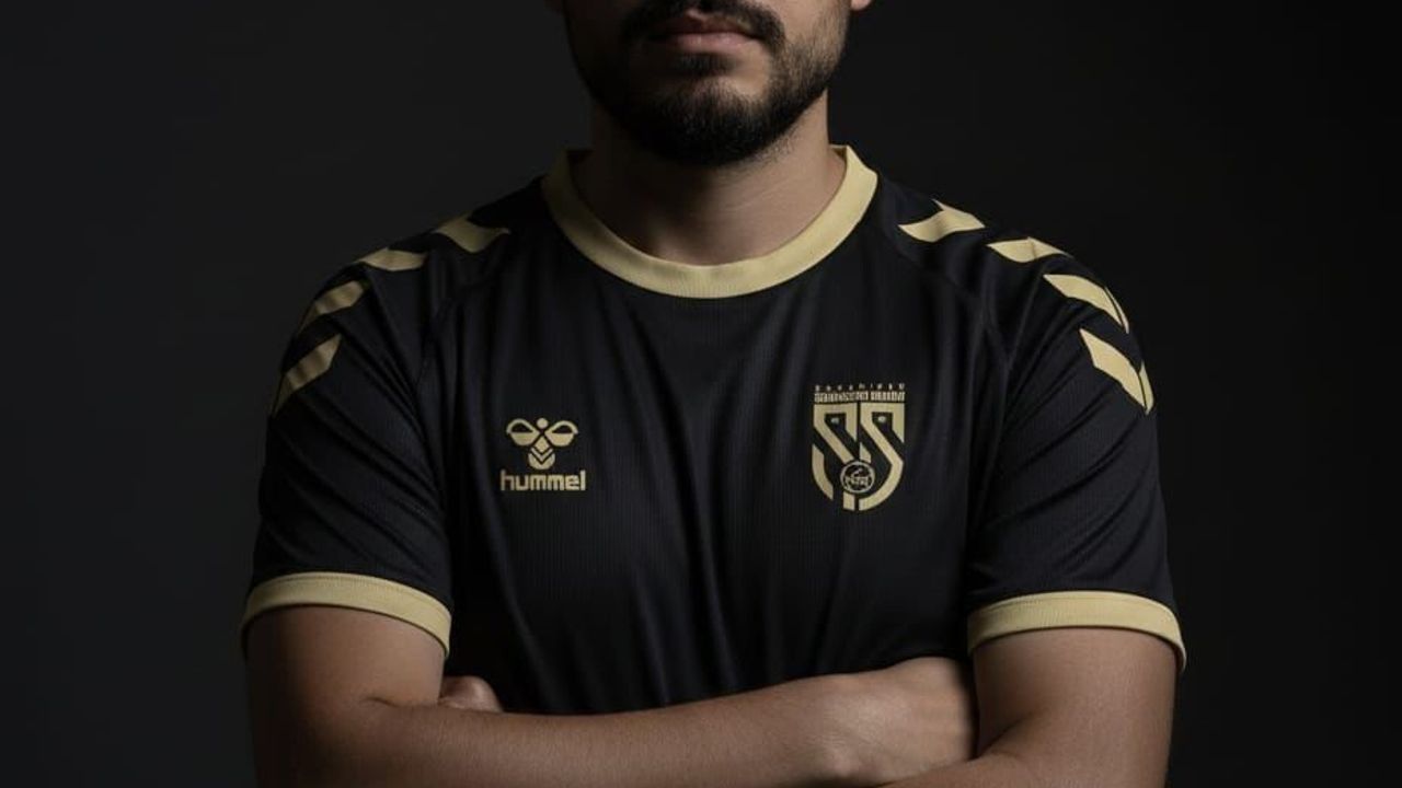 Eren Torbalı Kocasinan Şimşekspor'da: Yuvaya Dönen Tecrübeli Forvet