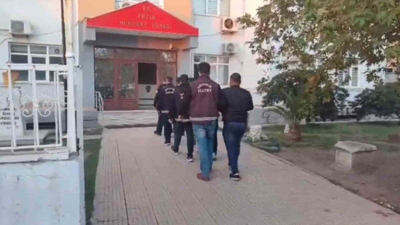 Erzin'de Hapis Cezasıyla Aranan 4 Kişi Tutuklandı