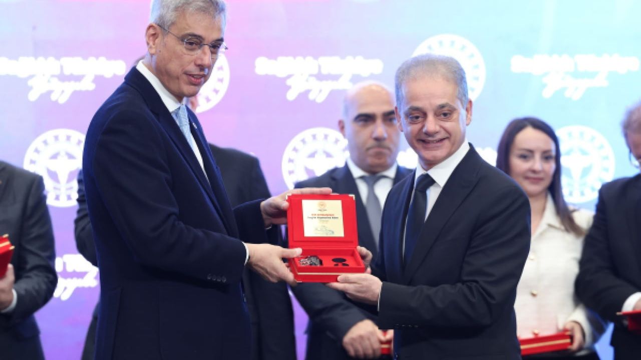 Erzincan’a 4 Yeni Tam Donanımlı Ambulans: Acil Sağlık Hizmetleri Güçleniyor