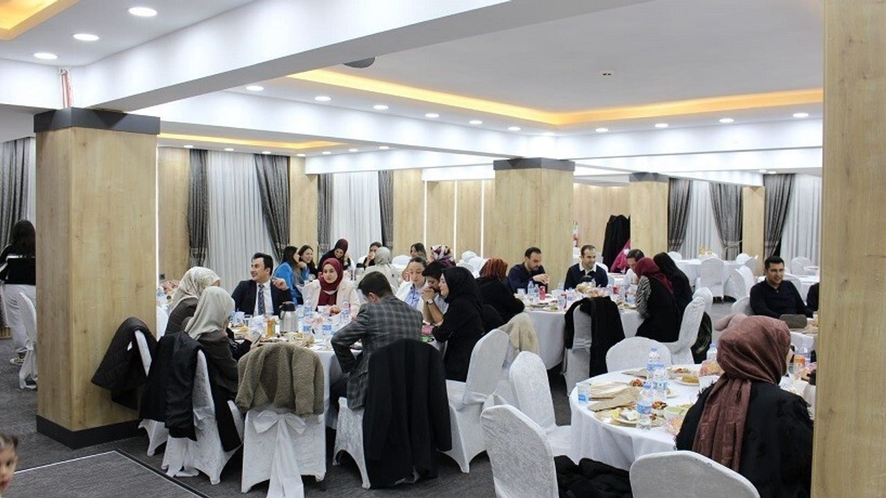 Erzincan Adliyesi'nde HSK Tayinleri İçin Veda Yemeği