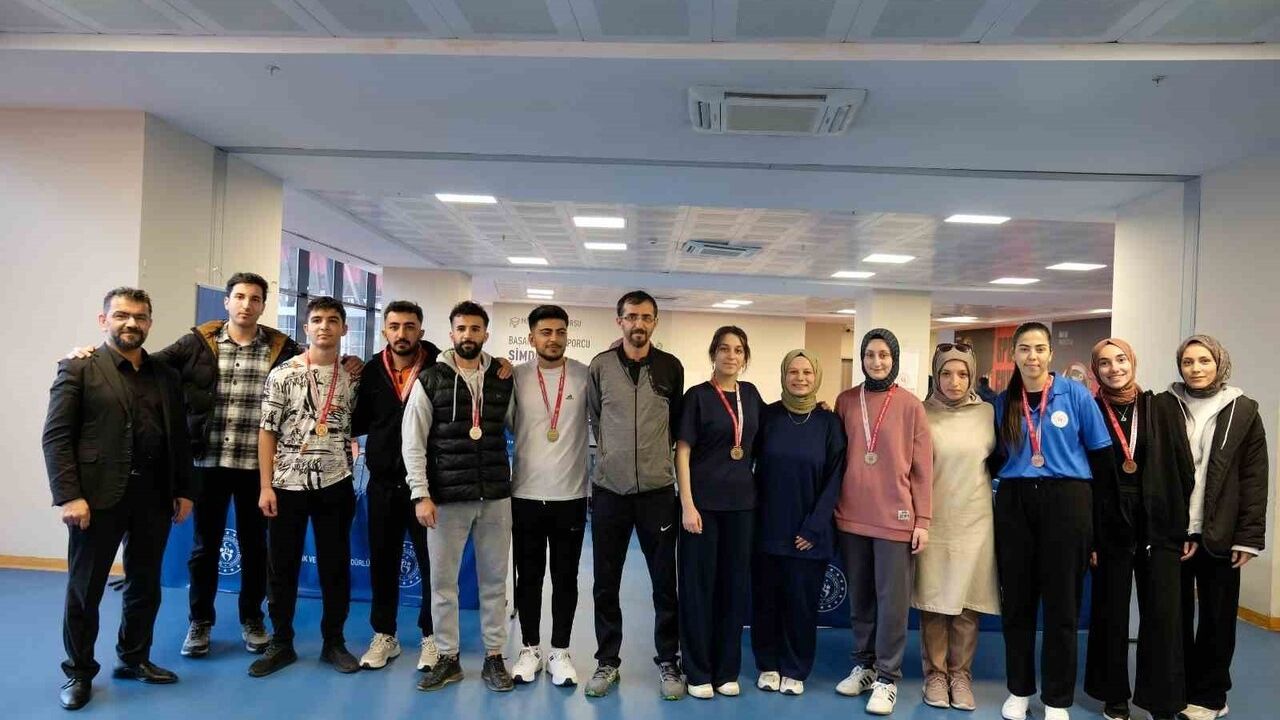 Erzincan'da YurtLig Masa Tenisi İl Birinciliği Sona Erdi