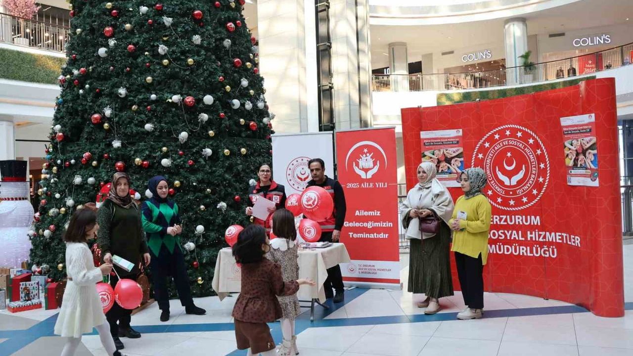 Erzurum'da 'Dijital Dünyada Çocuk Hakları' İçin İmza Kampanyası