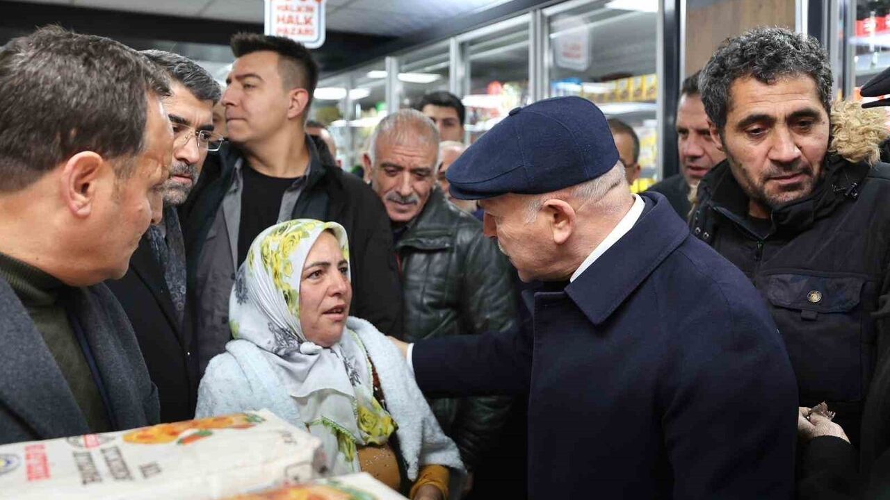 Erzurum'da Halk Pazarı'nın 10. Şubesi Vaniefendi'de Açıldı