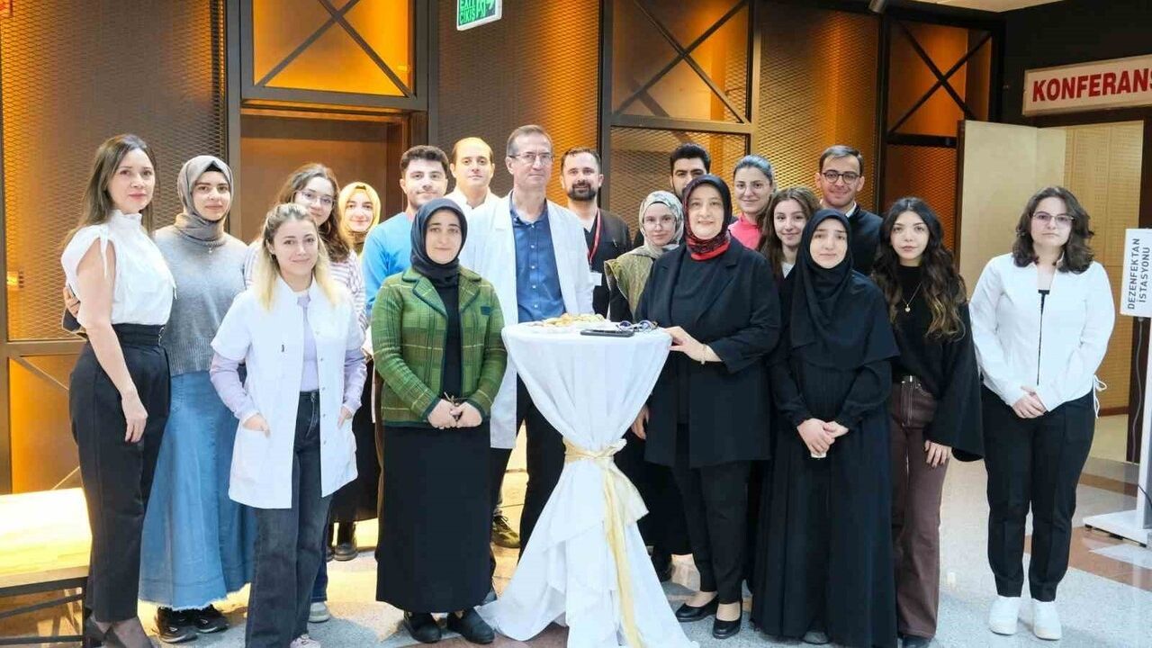 Erzurum'da HIV/AIDS Farkındalığı: Atatürk Üniversitesi Bilgilendirme Toplantısı