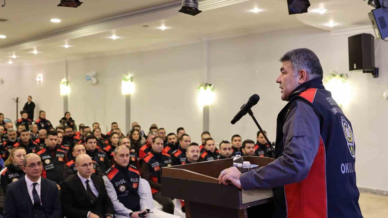 Erzurum'da 'Okul Polisi' Zirvesi: Onur Karaburun Polisevi'nde Buluştu