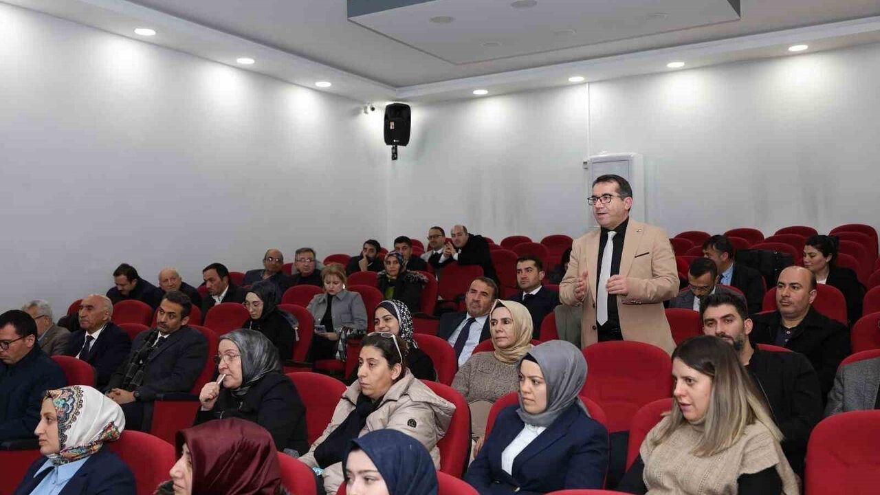 Erzurum'da Özel Okul Yöneticileri Zirvesi