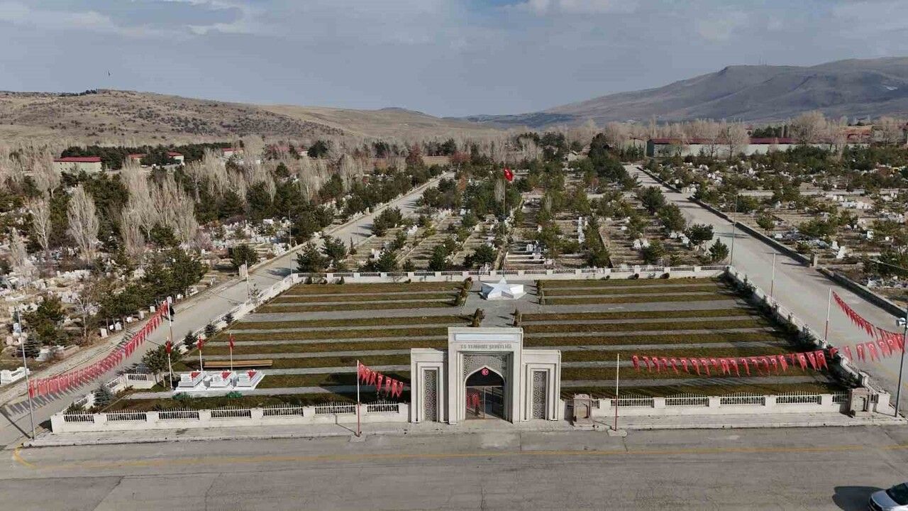 Erzurum Valiliği'nden Şehitliklere 2025 Bakım ve Yenileme Hamlesi