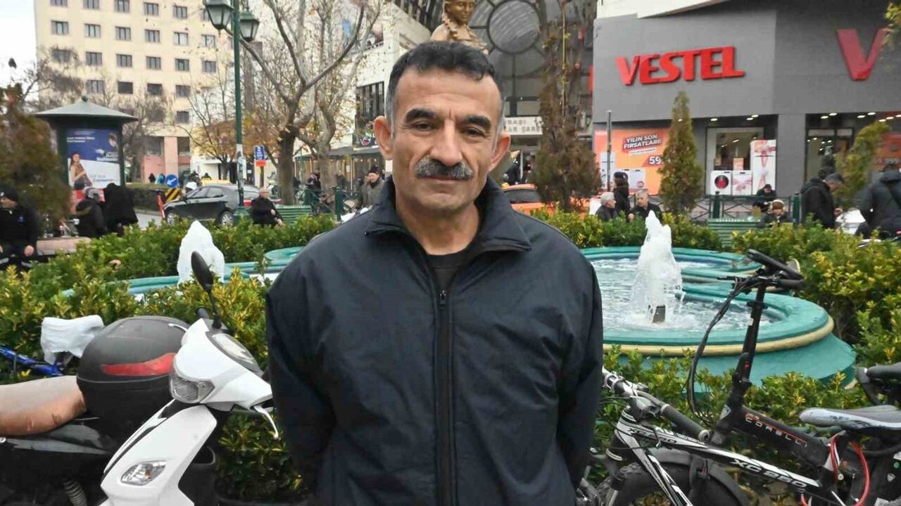 ES-UDER, Eskişehir’deki 14 Bin Uluslararası Öğrenciye Destek Eli Uzatıyor