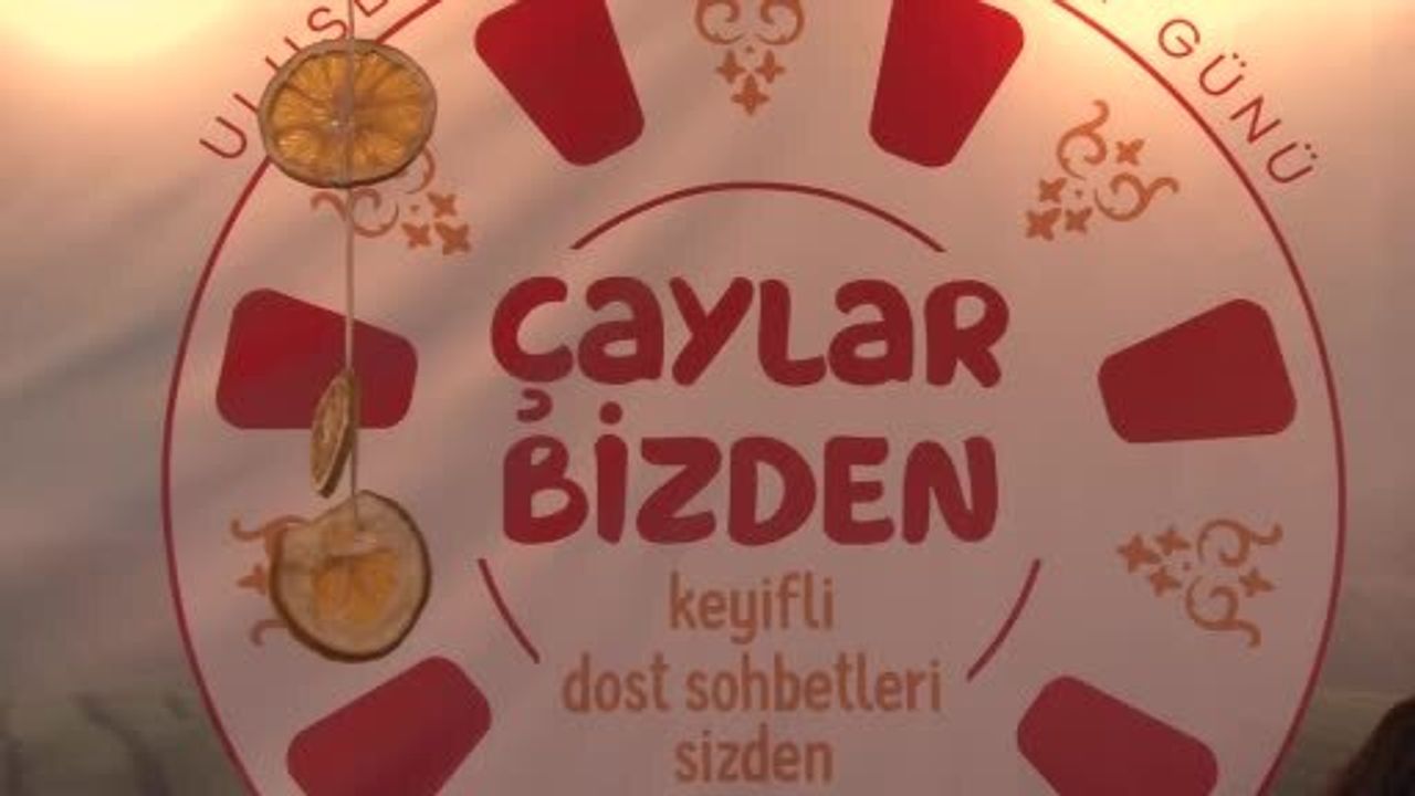 Esenler'de Dünya Çay Günü: 55 Çeşit Çay İkramı