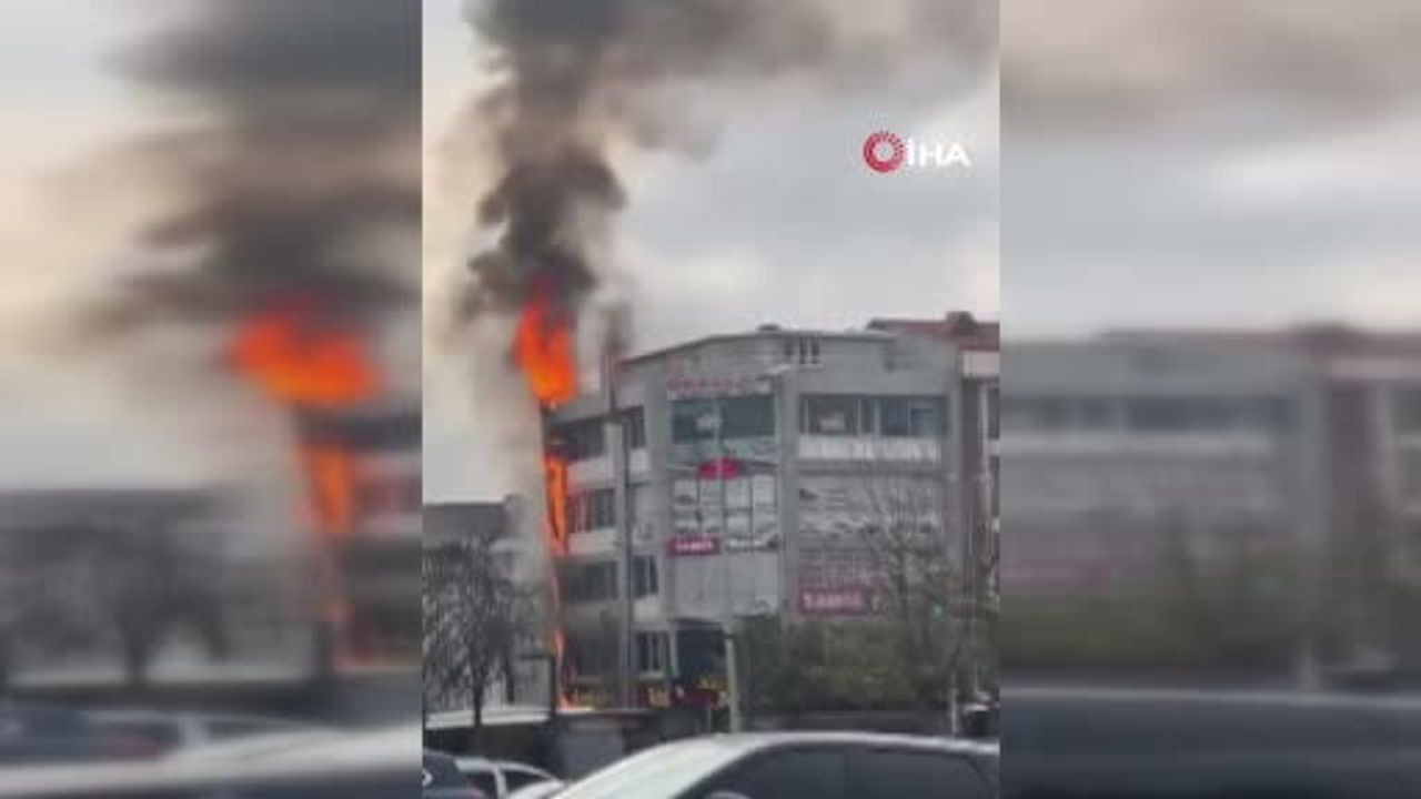 Esenyurt'ta Restoran Bacasında Başlayan Yangın Binanın Dış Cephesine Sıçradı