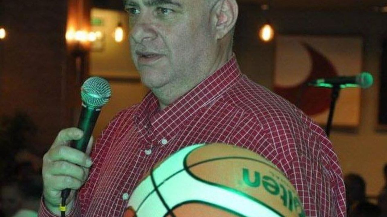 Eski Milli Basketbolcu Kemal Baksi Balkondan Düşerek Öldü
