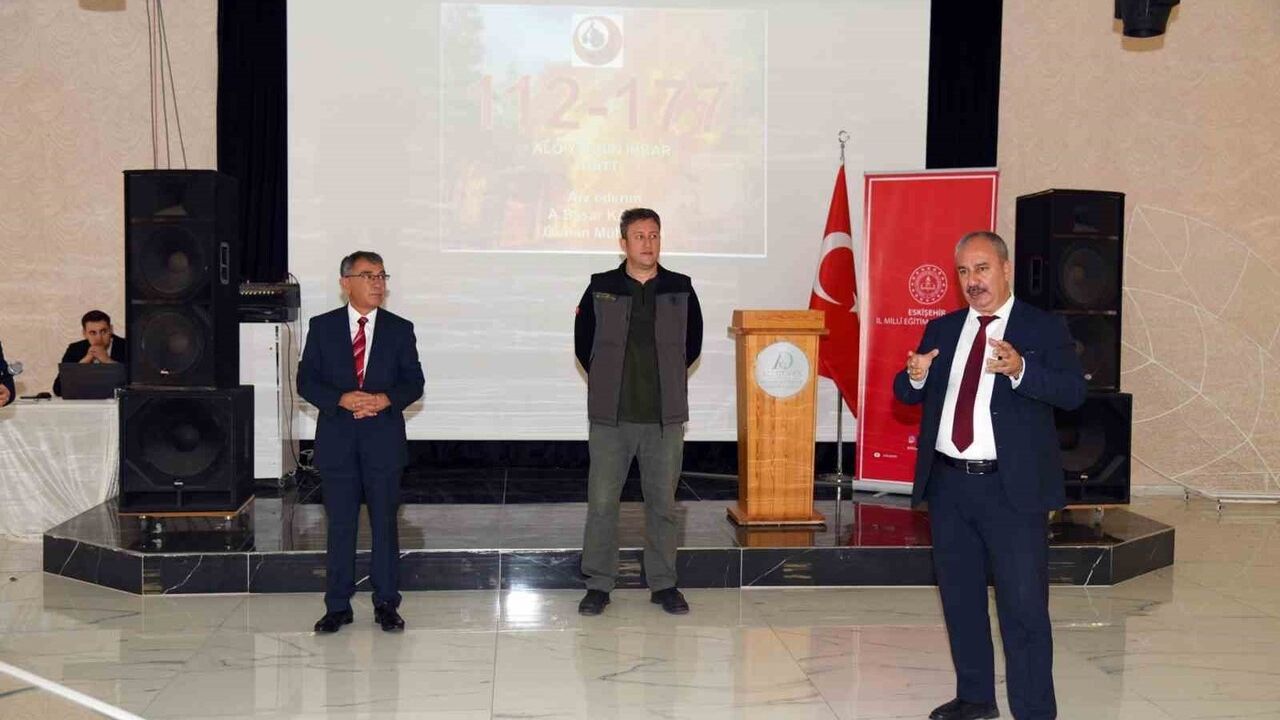 Eskişehir'de 350 Öğretmene Orman Yangınları Farkındalık Eğitimi