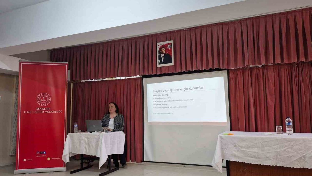 Eskişehir'de 'Ailede Hayat Boyu Öğrenme' Semineri — Bilge Aileden Bilinçli Topluma