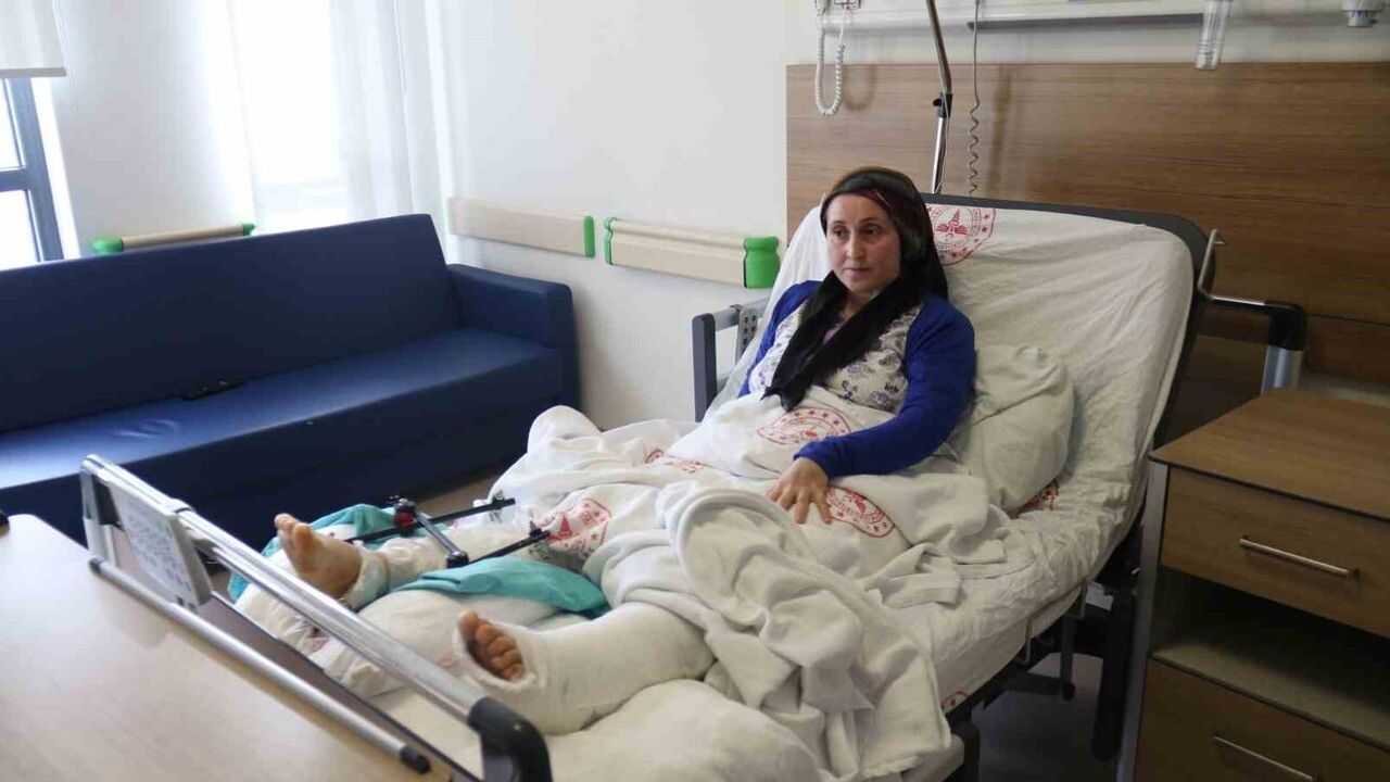 Eskişehir'de Forklift Kazası: 3 Çocuk Annesinin Bacakları 2 Buçuk Saatlik Ameliyatla Kurtarıldı