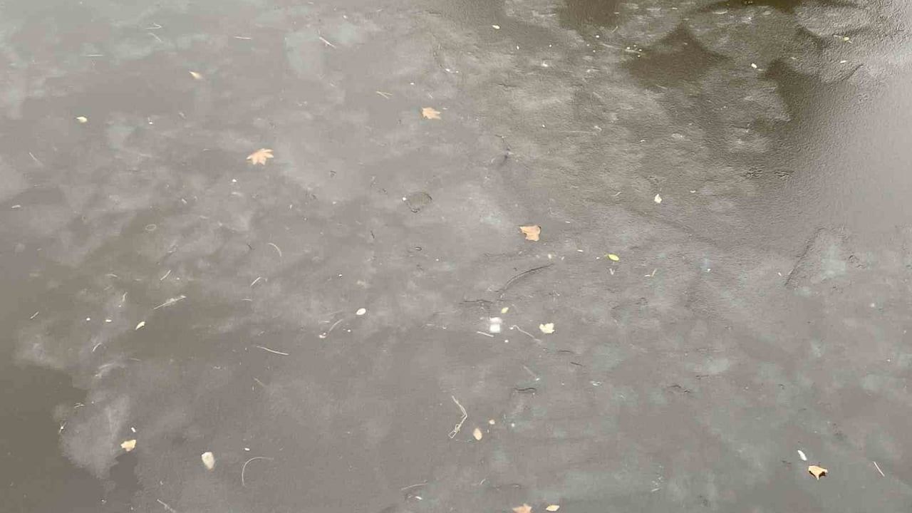 Eskişehir'de Kaldırımlar Buz Pistine Döndü