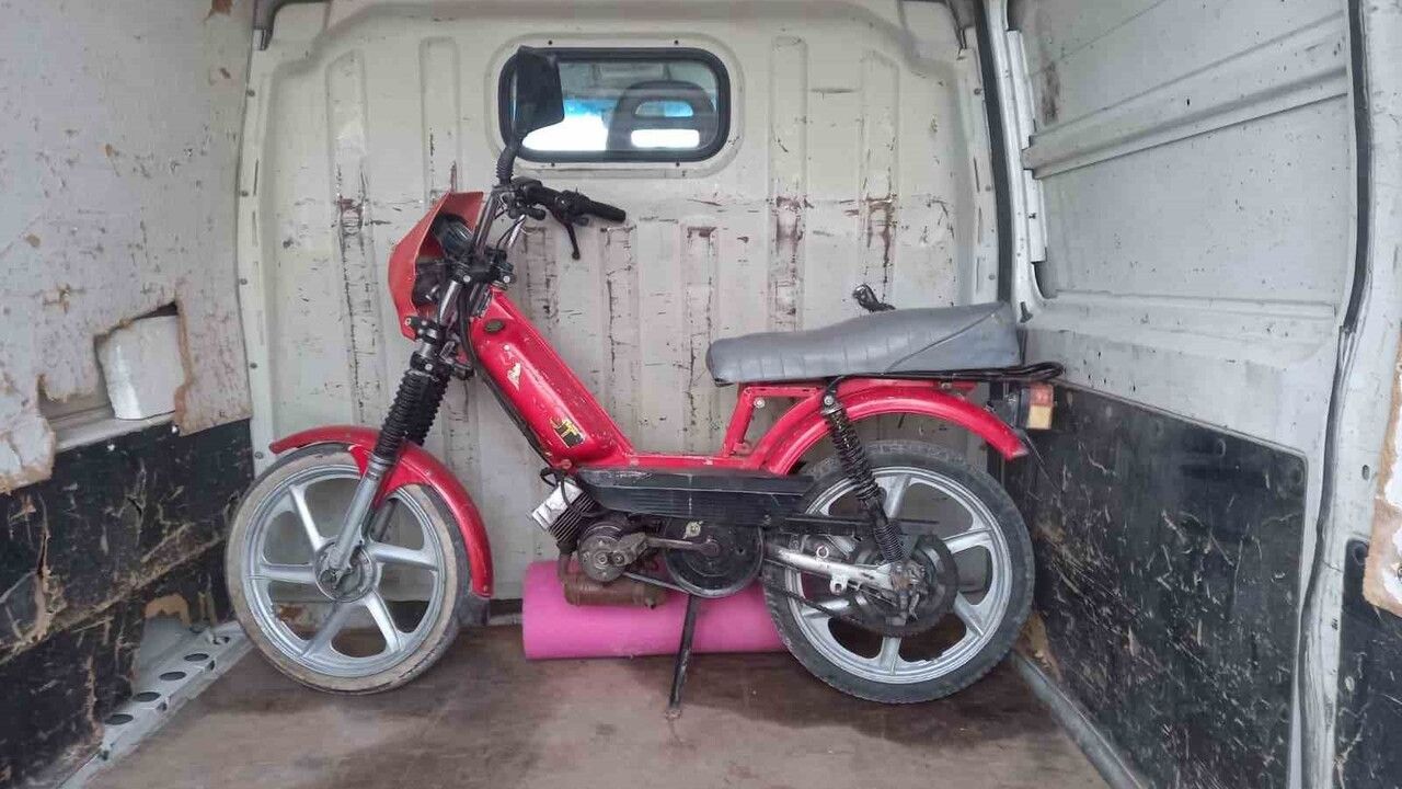 Eskişehir'de 'Mezarcıyız' Diyen 2 Şüpheli 20 Evi Soydu — Yakalandılar