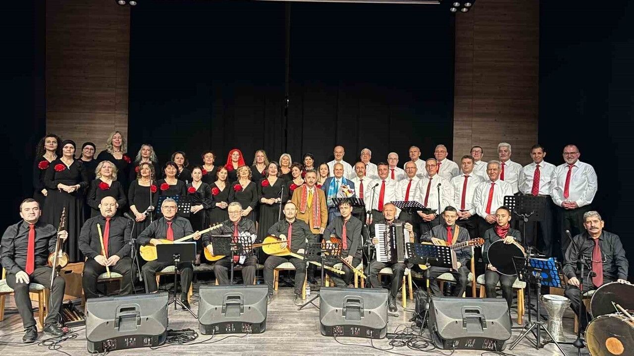 Eskişehir'de Türk Halk Müziği Konseri: 23 Eserle Dolu Gece