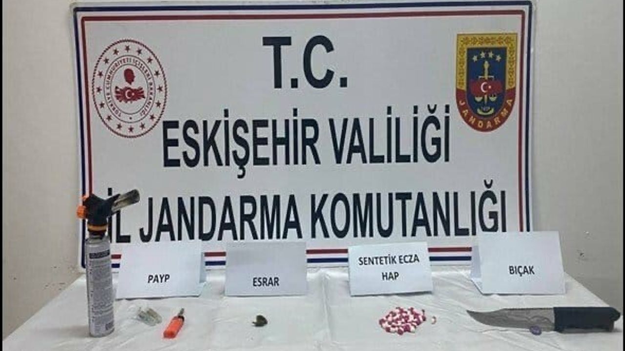 Eskişehir'de Uyuşturucu Operasyonu: 3 Gözaltı, 42 Hap Ele Geçirildi