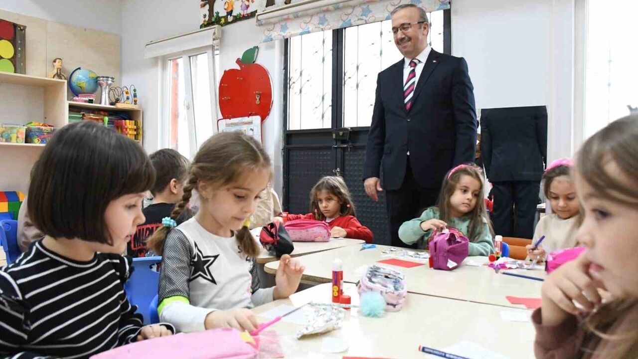 Eskişehir İl Milli Eğitim Müdürü Sinan Aydın Av. Mail Büyükerman Anaokulu'nu İnceledi