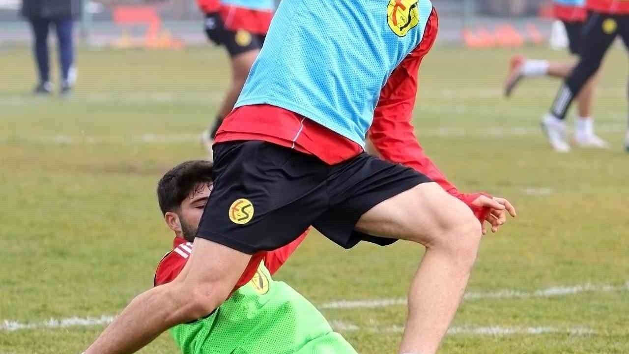 Eskişehirspor, Kütahyaspor Maçı İçin Tam Kadro Hazır