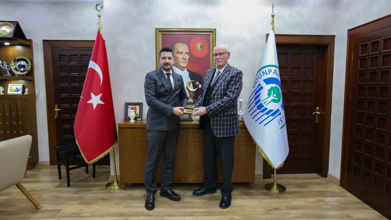 ESMİAD'tan Eskişehir Belediye Başkanlarına Ziyaret: Ünlüce, Kurt ve Ataç'la İş Birliği Görüşmeleri