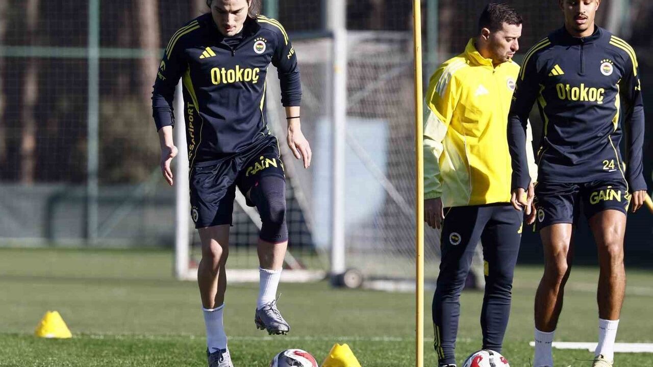 Fenerbahçe, Eyüpspor Hazırlıklarını Sürdürdü