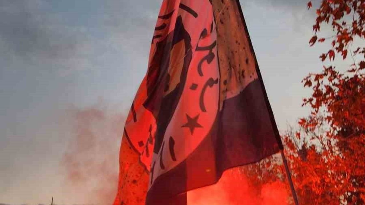 Fenerbahçe-Galatasaray derbisine taraftar akını: Biletler tükendi