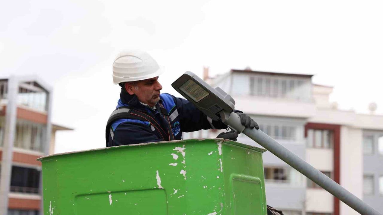 Fırat EDAŞ'tan Elazığ'a 13 Milyon TL'lik LED Aydınlatma Yatırımı