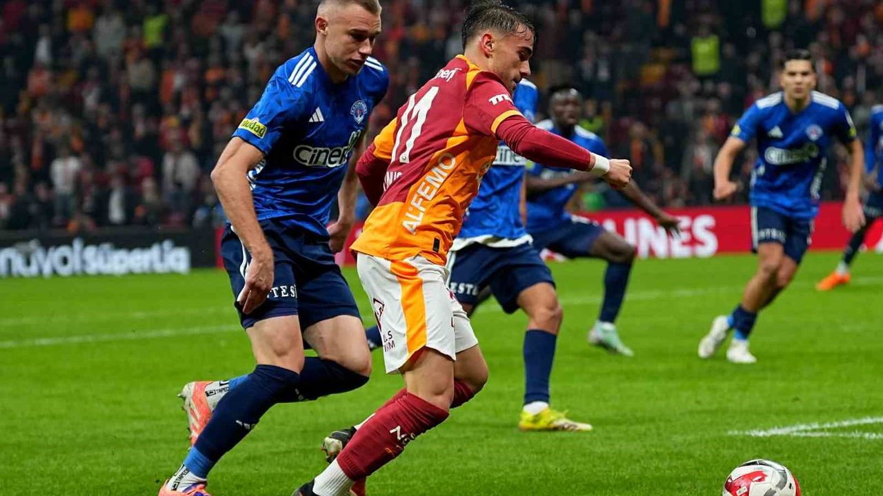 Galatasaray 1-0 Kasımpaşa (İlk Yarı) – Yunus Akgün Skoru Getirdi