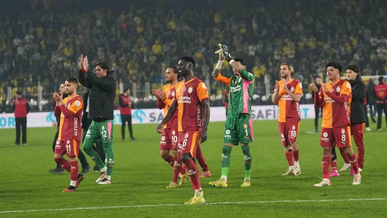 Galatasaray Kadıköy'de 10 Derbide 5 Galibiyetle Seriyi Sürdürüyor