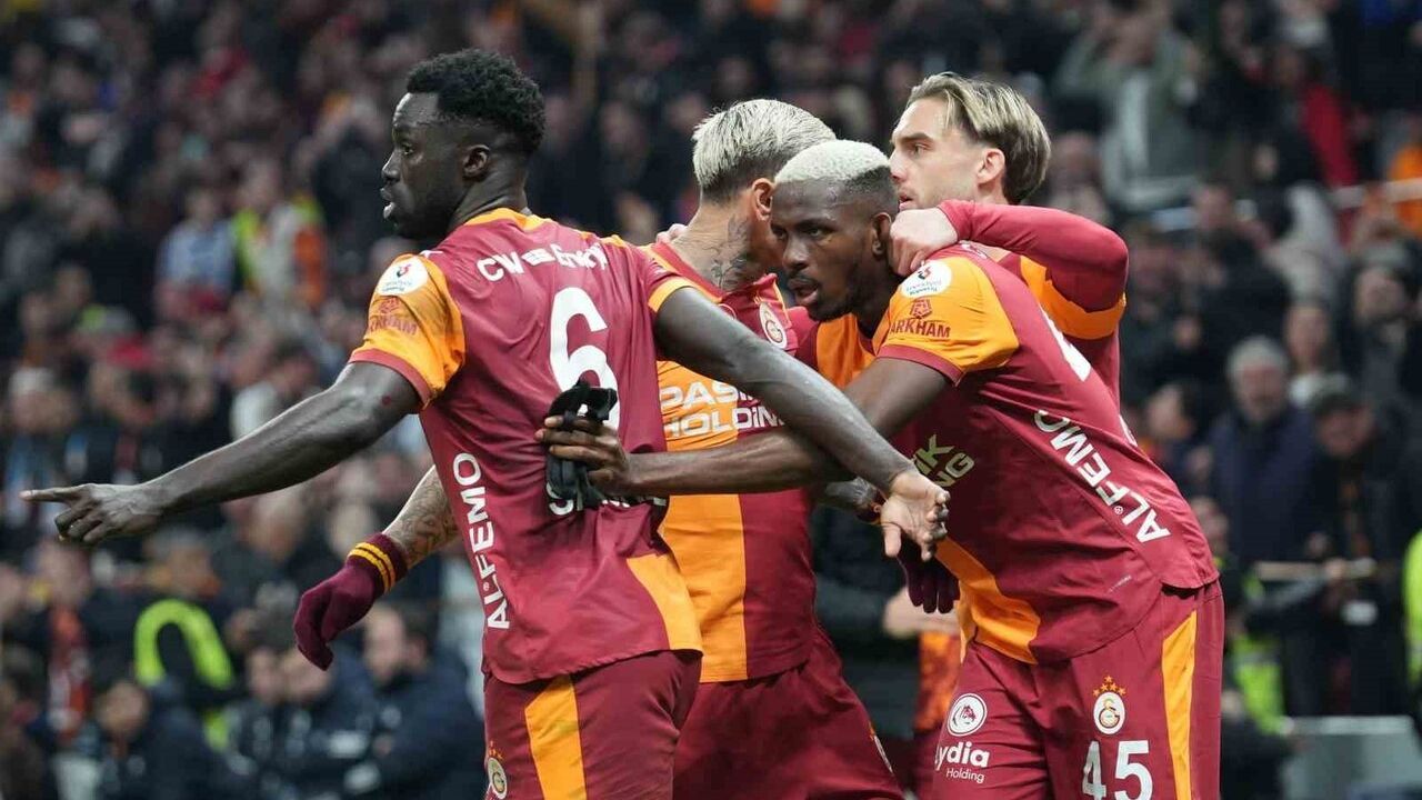 Galatasaray, Samsunspor'u 3-2 Yenerek 9. Kez Üst Üste Kazandı