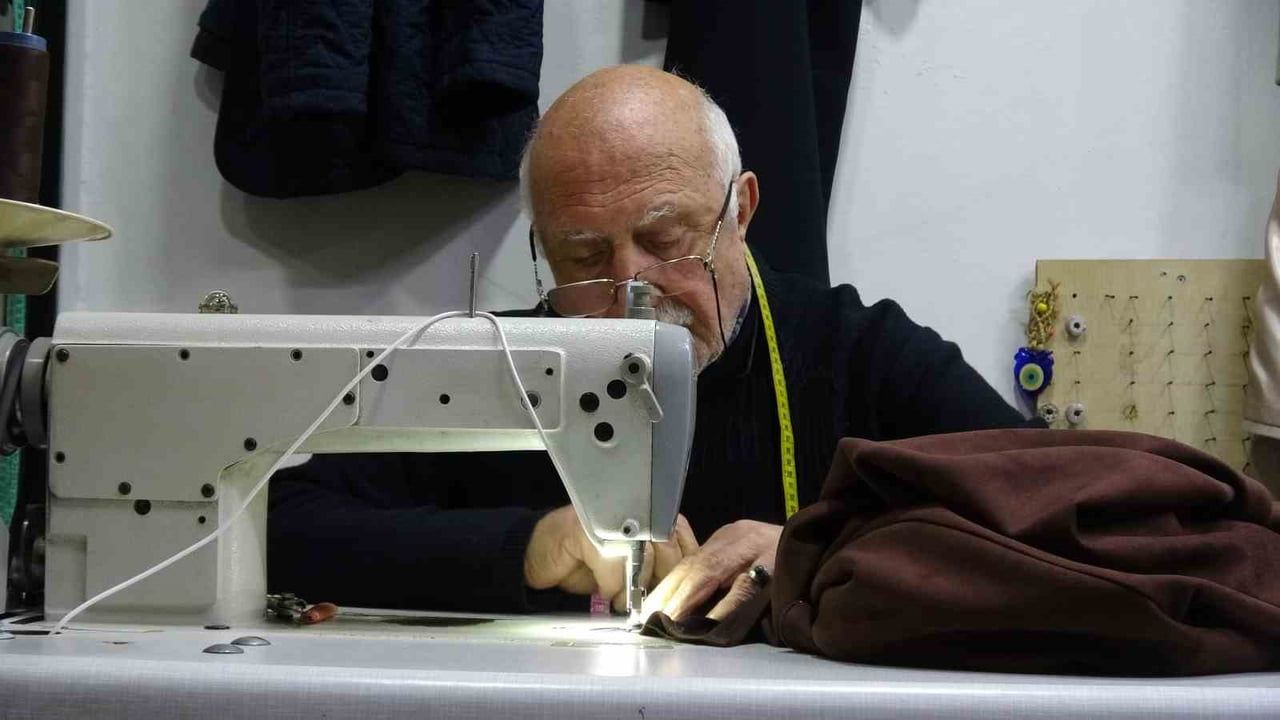 Gaziantep'in 55 Yıllık Terzisi Müslüm Demirdöken: İğne İpliğe Adanan Bir Ömür