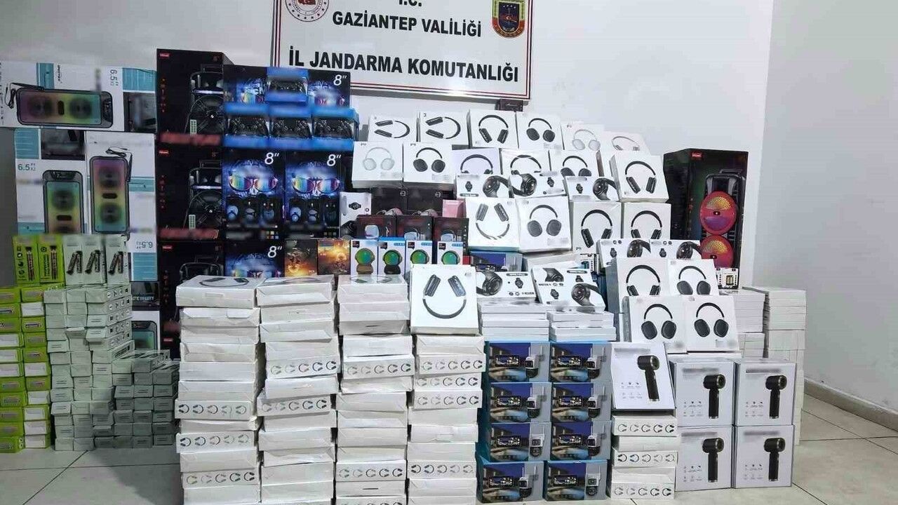 Gaziantep’te 1,5 Milyon TL’lik Kaçak Elektronik Operasyonu: 1 Gözaltı