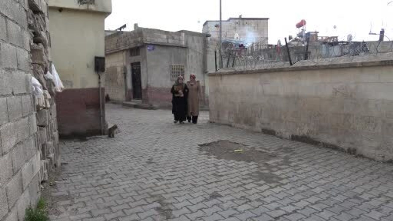 Gaziantep'te 75 Yaşındaki Fatma Akıcı'nın Kur'an-ı Kerim Öğrenme Azmi