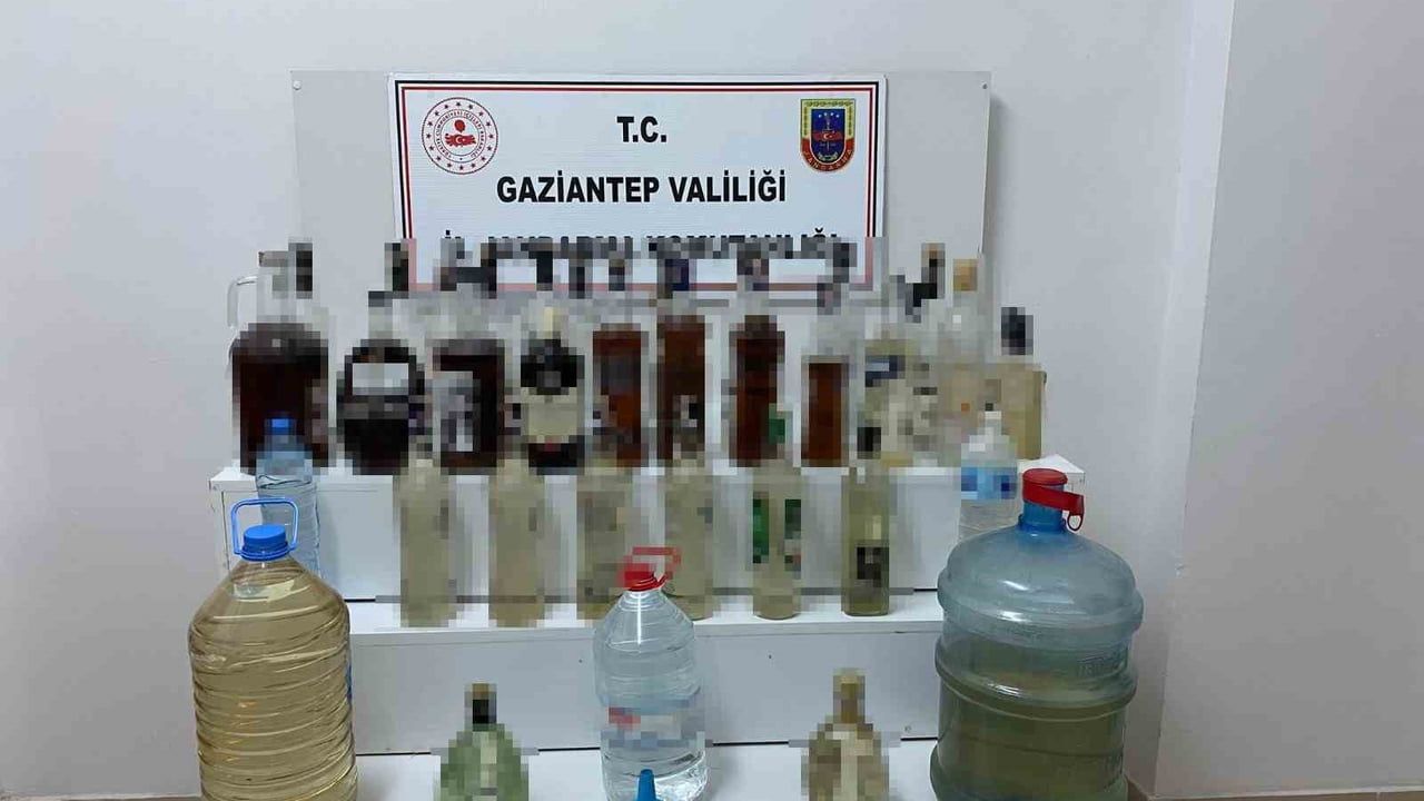 Gaziantep'te Jandarma Operasyonu: 39 bin 5 Litre Kaçak Viski ve 140 Litre Sahte Alkol Ele Geçirildi