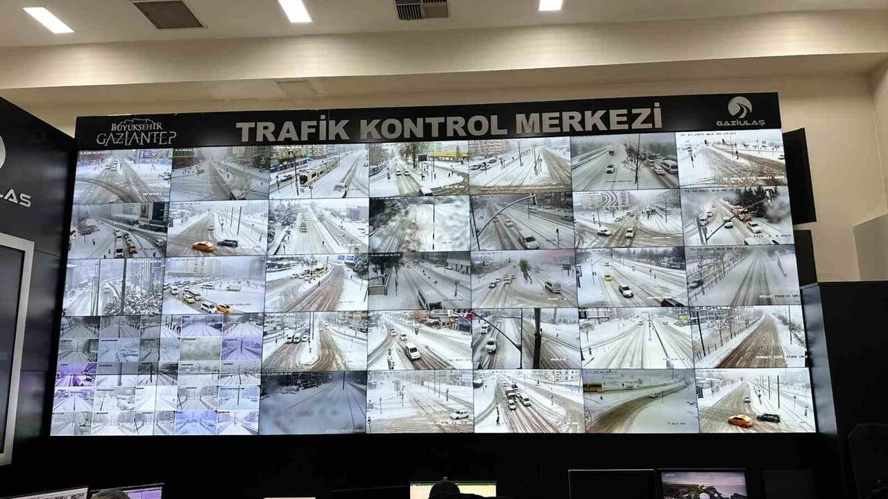 Gaziantep'te Karla Mücadelede Yapay Zeka: Akıllı Ulaşım ile Anlık Müdahale